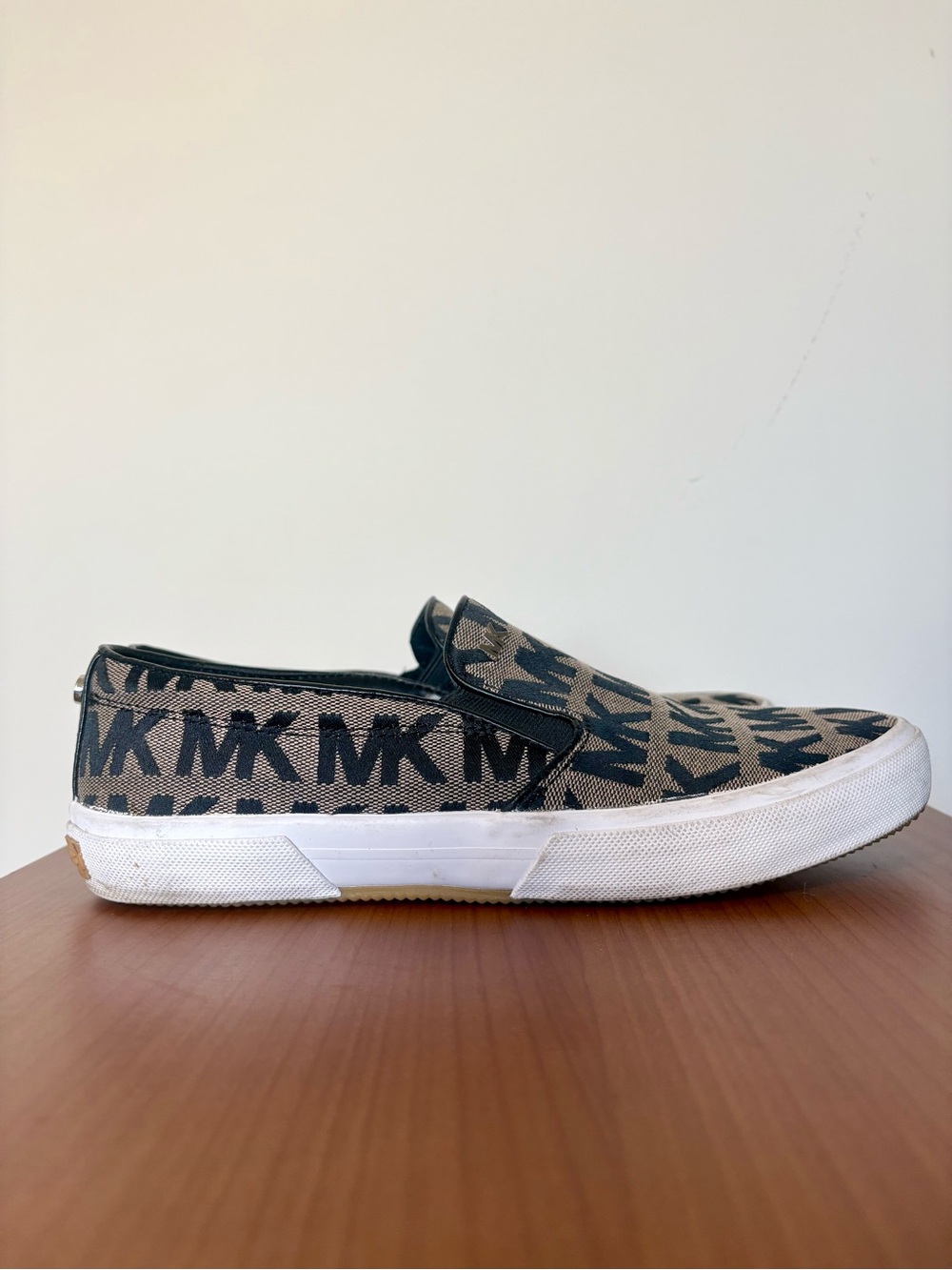 MICHAEL Michael Kors Keaton MK Logo Slip On Sneakers Women’s 7.5 Black Canvas - Picture 3 of 8